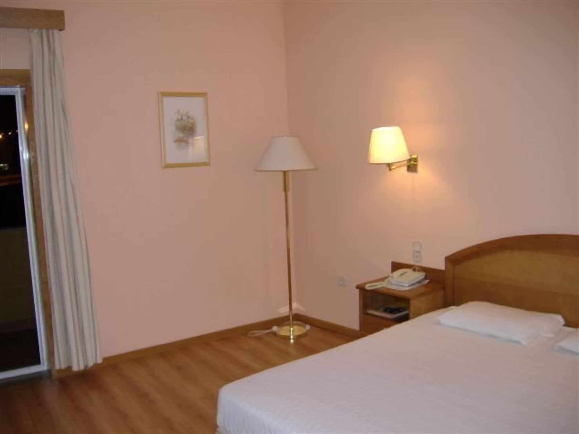 Grande Hotel Dom Dinis Mirandela Exterior foto